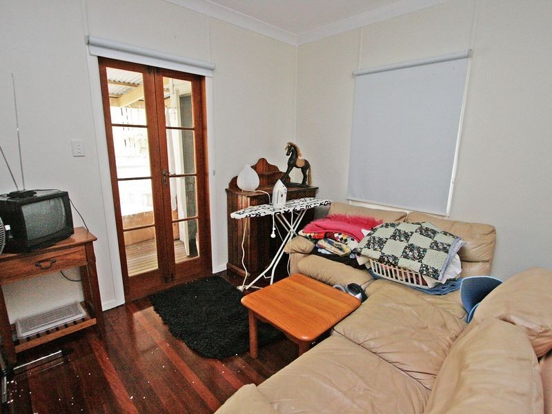 35 John Street, Bundamba QLD 4304