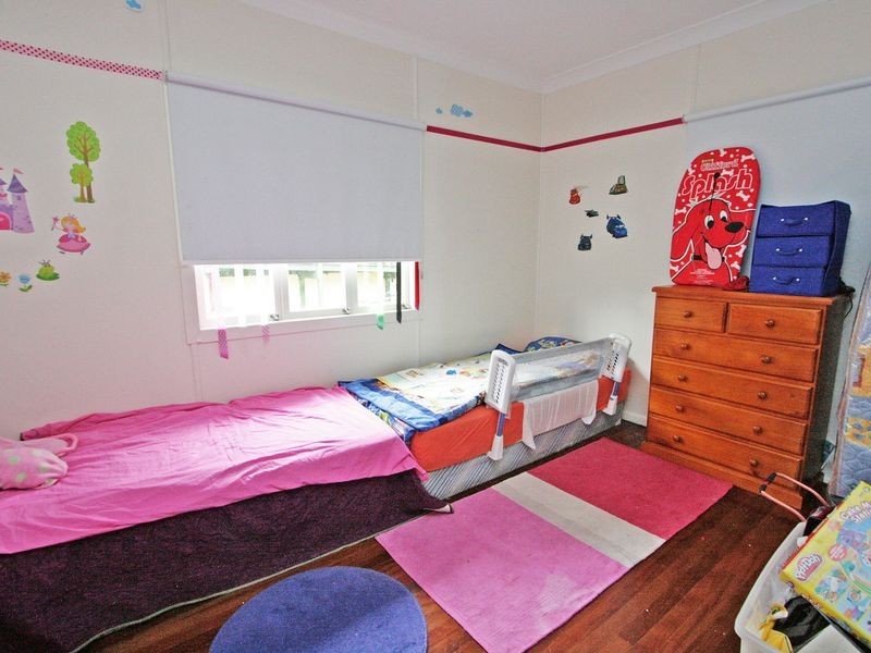 35 John Street, Bundamba QLD 4304