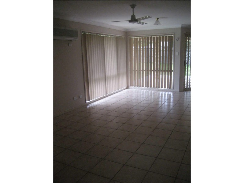 9 Harland Crt, Brassall QLD 4305