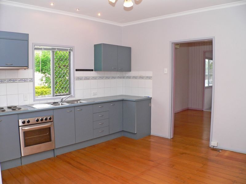 68 Holdsworth Road, North Ipswich QLD 4305