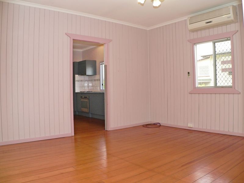 68 Holdsworth Road, North Ipswich QLD 4305