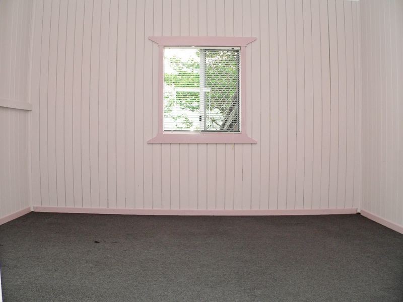 68 Holdsworth Road, North Ipswich QLD 4305