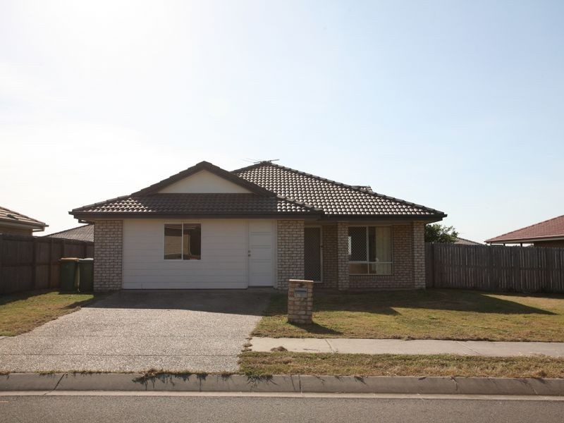 15 Wattle Crescent, Raceview QLD 4305