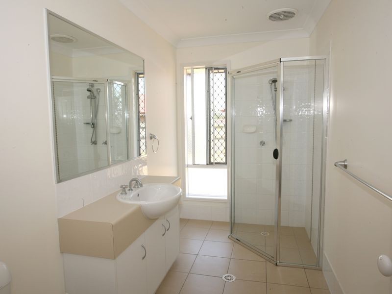 15 Wattle Crescent, Raceview QLD 4305