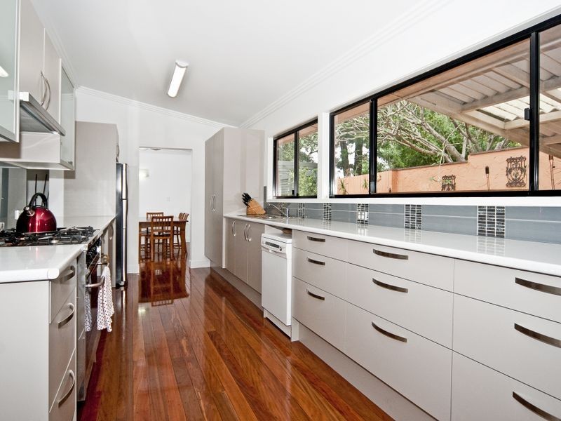 2 Walker Street, Ipswich QLD 4305