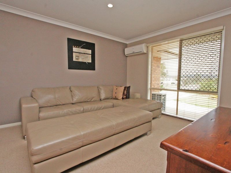 59 Hannant Road, Kensington Grove QLD 4341