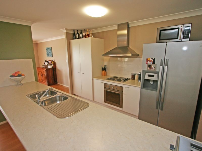 59 Hannant Road, Kensington Grove QLD 4341