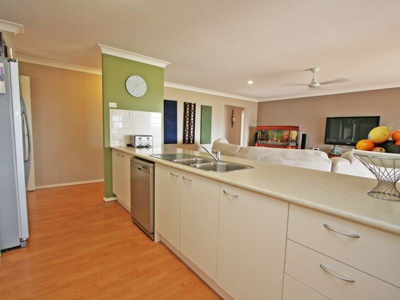 59 Hannant Road, Kensington Grove QLD 4341