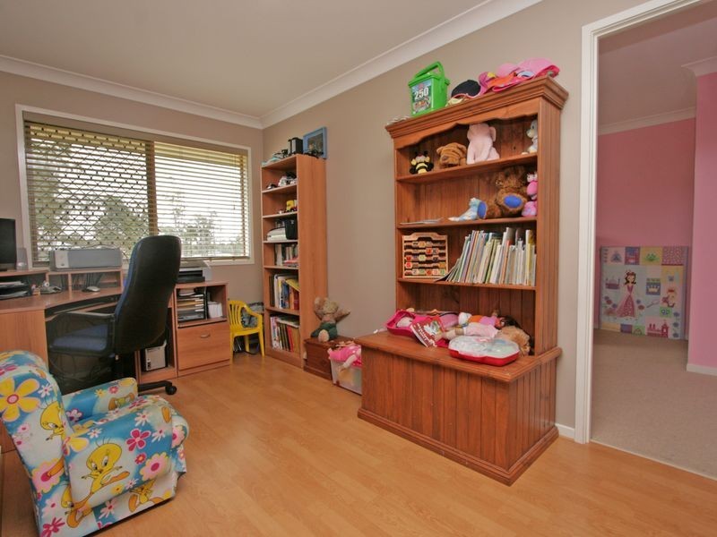 59 Hannant Road, Kensington Grove QLD 4341