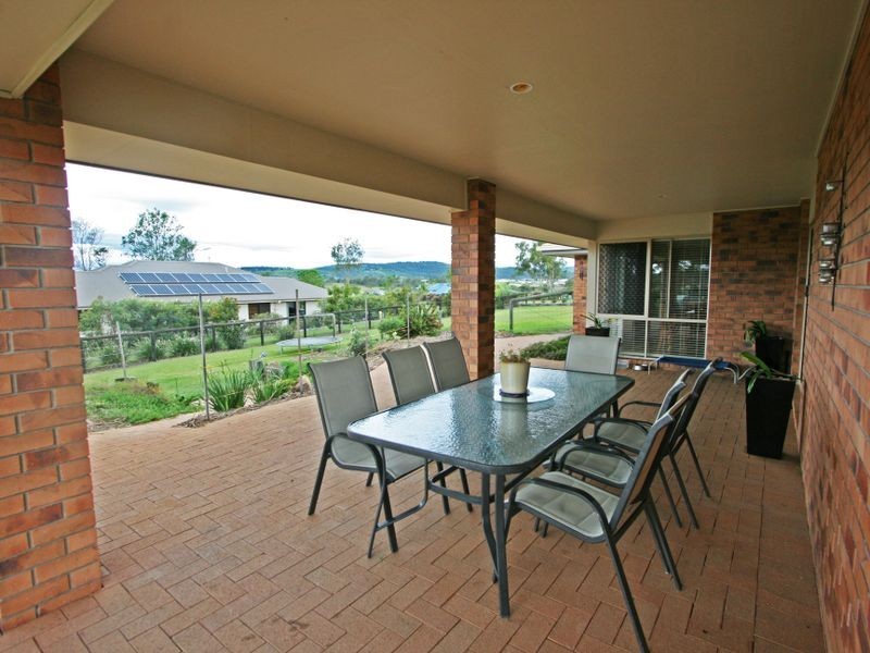 59 Hannant Road, Kensington Grove QLD 4341