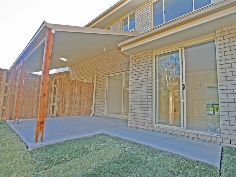 2/112 Barclay Street, Bundamba QLD 4304