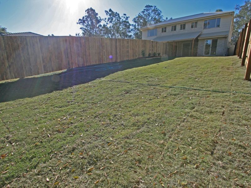2/112 Barclay Street, Bundamba QLD 4304