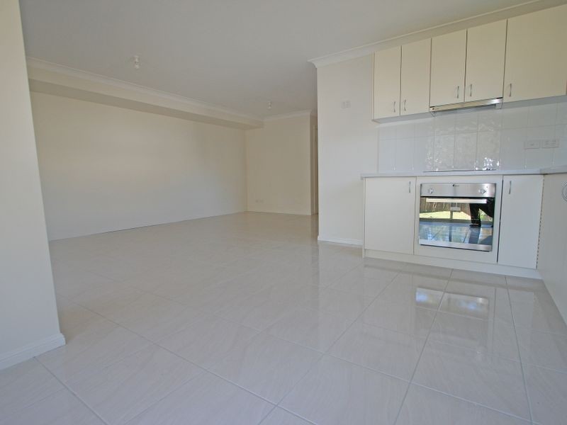 3/112 Barclay Street, Bundamba QLD 4304