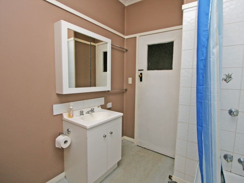 41 Toongarra Road, Leichhardt QLD 4305