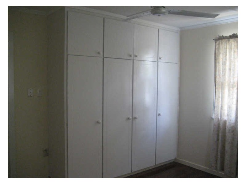 74 Robertson Road, Eastern Heights QLD 4305