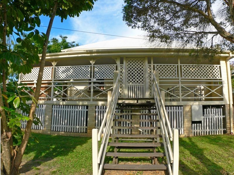13 Smith Street, North Ipswich QLD 4305