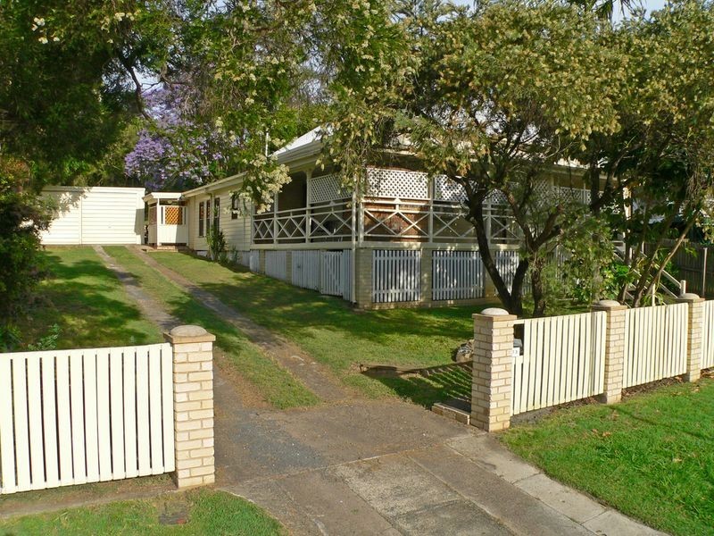 13 Smith Street, North Ipswich QLD 4305
