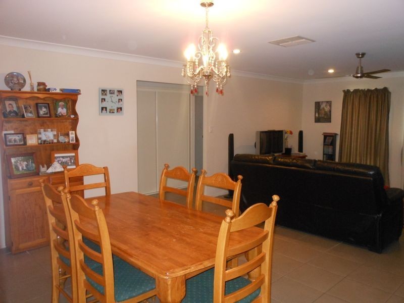 4 Stockdale Place Wulkuraka, Ipswich QLD 4305