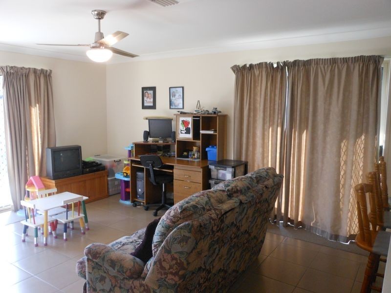 4 Stockdale Place Wulkuraka, Ipswich QLD 4305