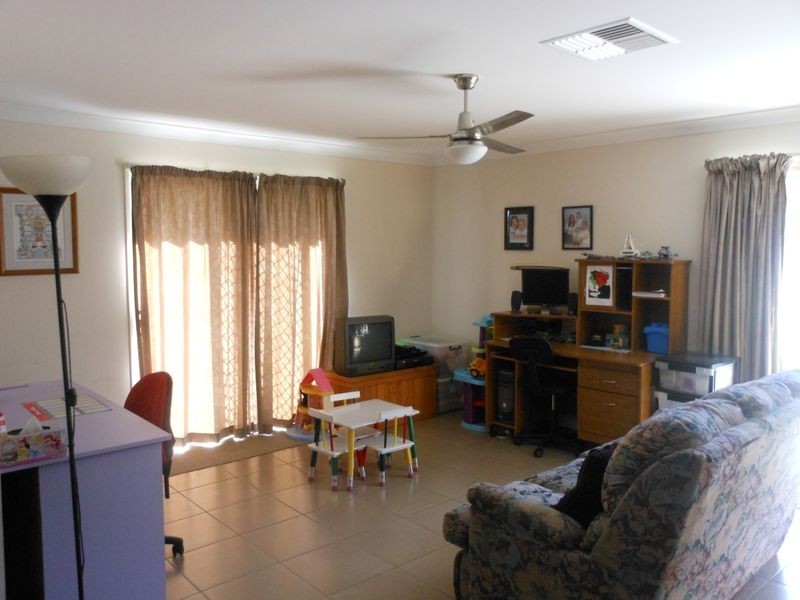 4 Stockdale Place Wulkuraka, Ipswich QLD 4305