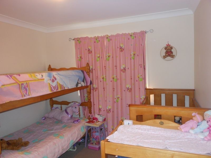 4 Stockdale Place Wulkuraka, Ipswich QLD 4305