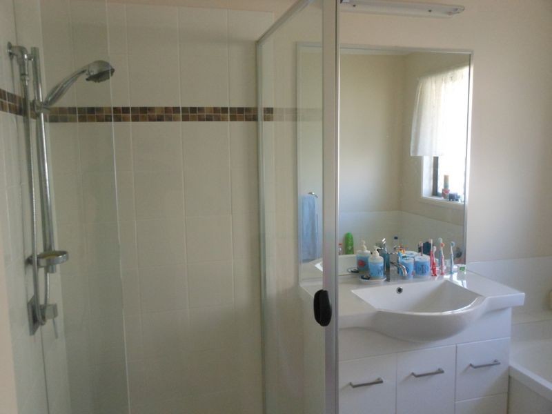 4 Stockdale Place Wulkuraka, Ipswich QLD 4305