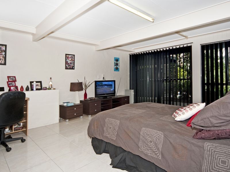 2 Walker Street, Ipswich QLD 4305