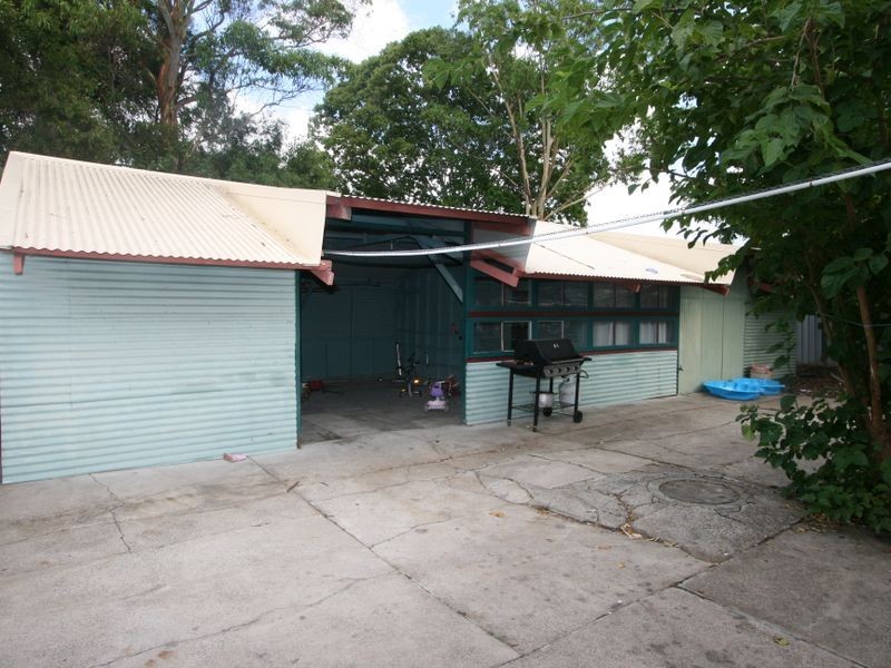 8 Nathan Street, East Ipswich QLD 4305