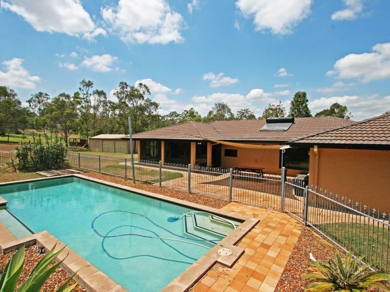 18 Darling Court, Karalee QLD 4306