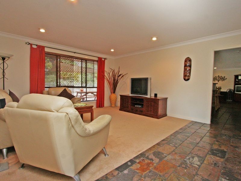 18 Darling Court, Karalee QLD 4306