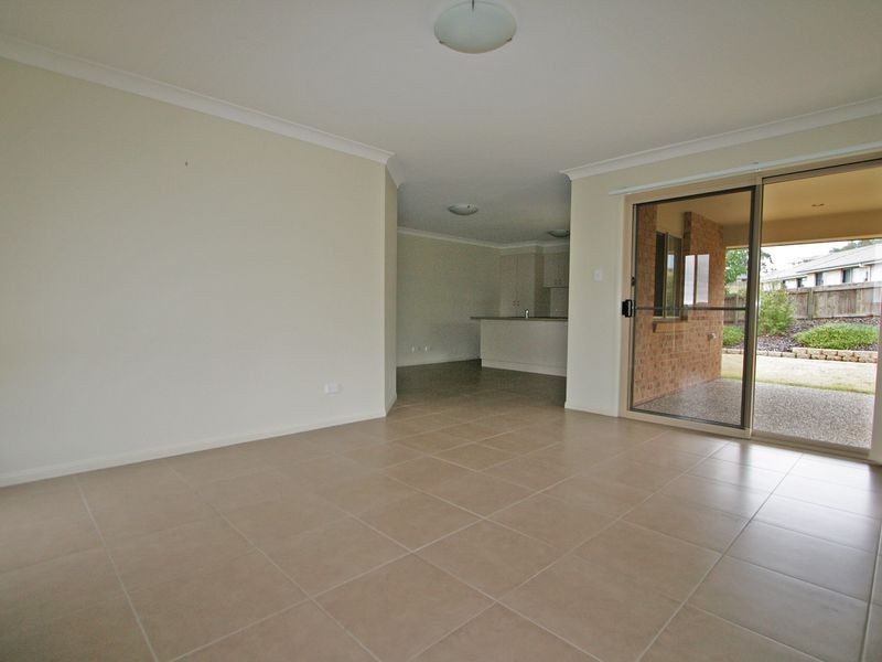 2 Overton Place, Fernvale QLD 4306