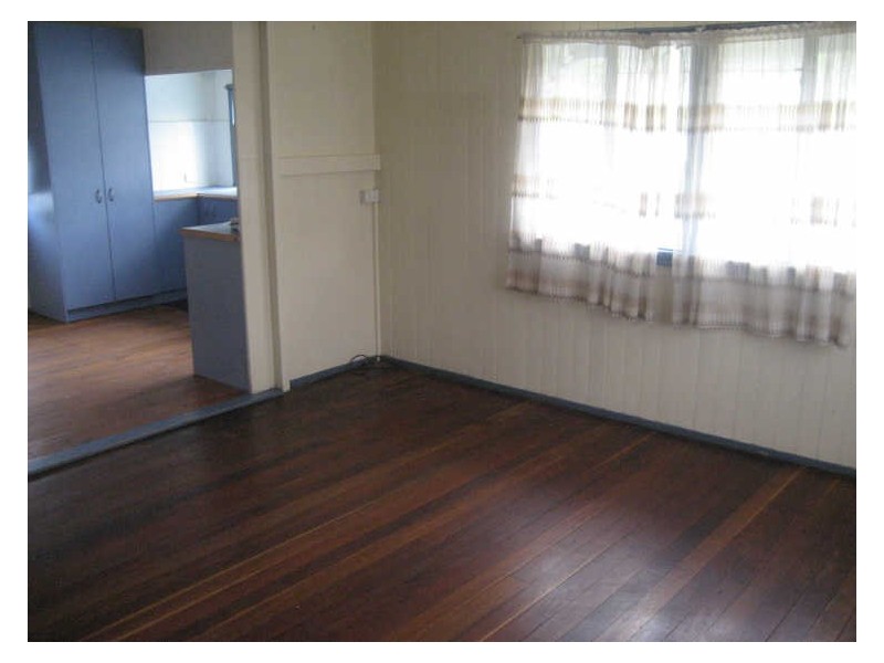 94 Barclay Street, Bundamba QLD 4304