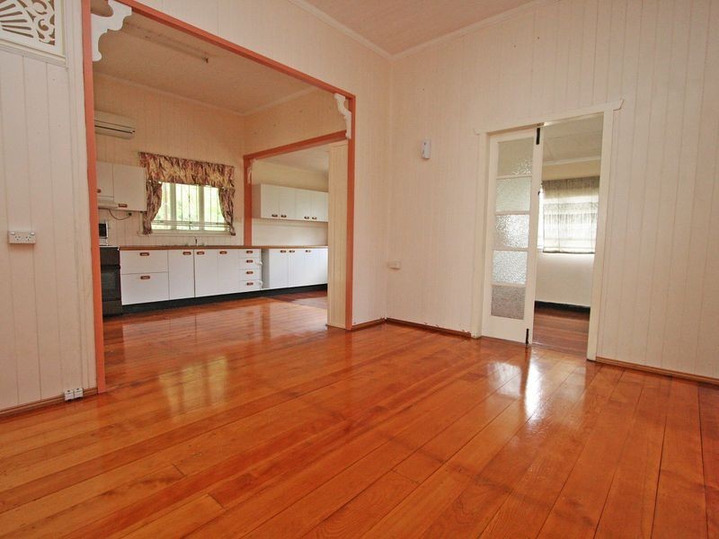 4 England Street, East Ipswich QLD 4305