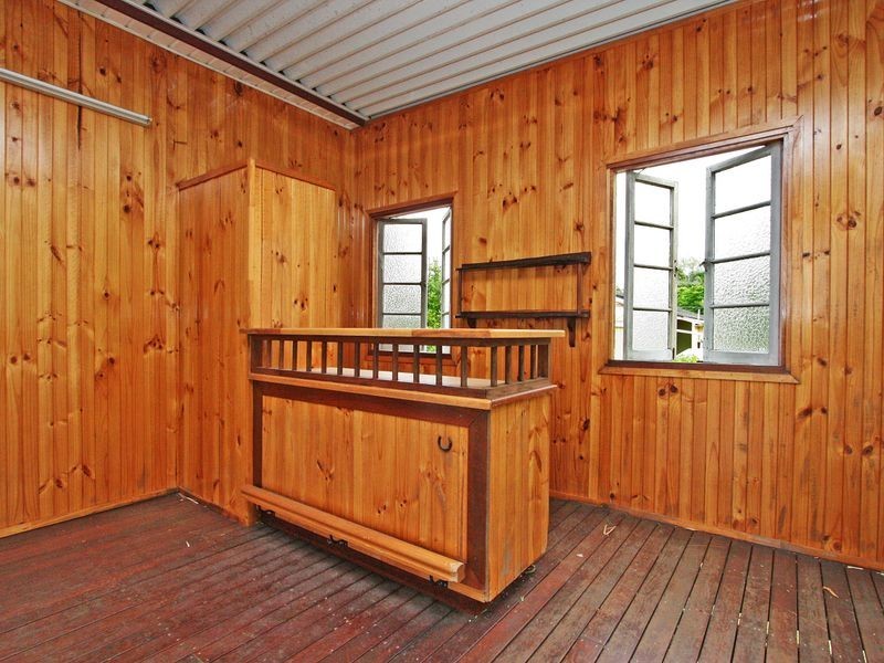 4 England Street, East Ipswich QLD 4305