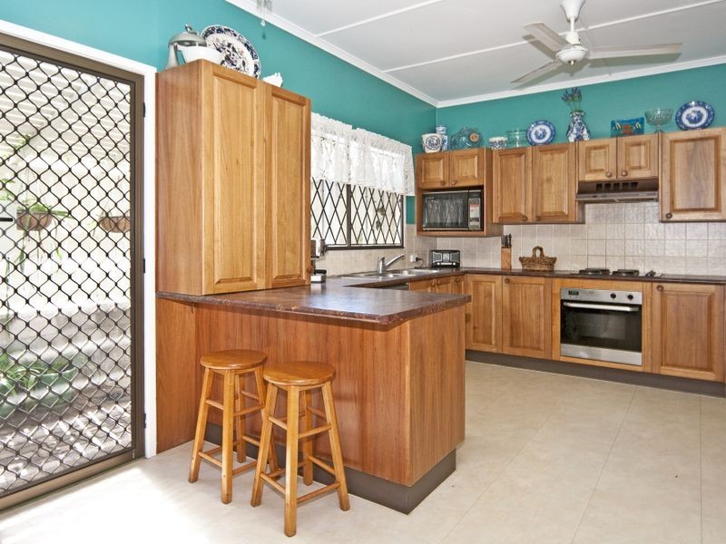 7 Lloyd George Street, Eastern Heights QLD 4305