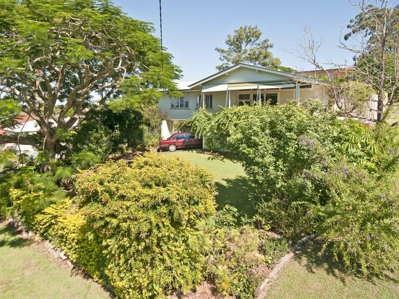7 Lloyd George Street, Eastern Heights QLD 4305