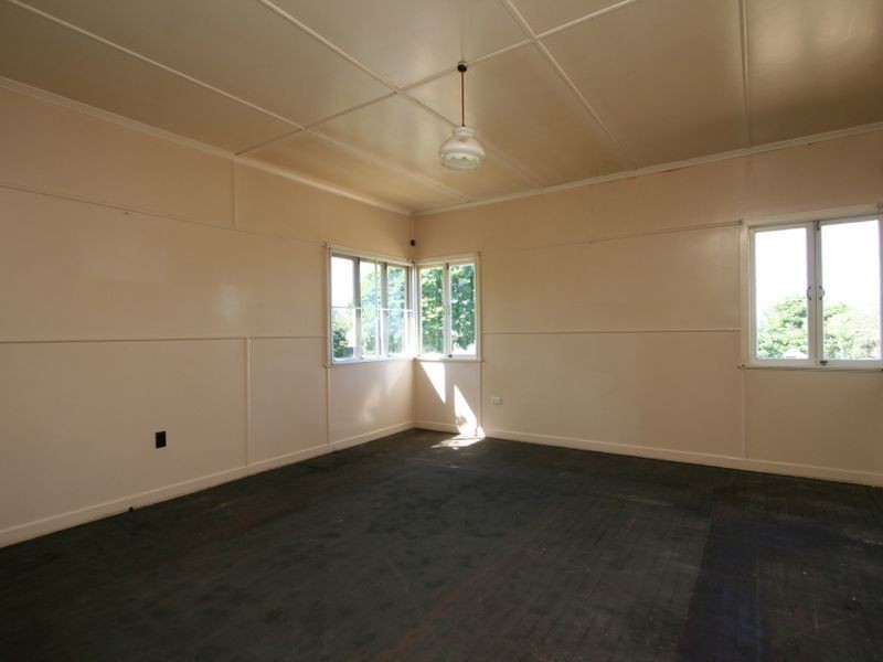 18 Mt Crosby Road, Tivoli QLD 4305