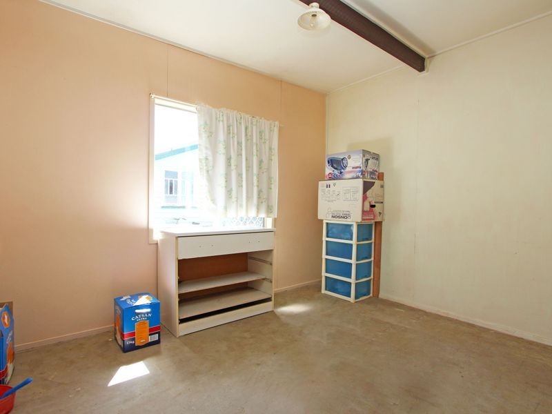 175 Glebe Road, Silkstone QLD 4304