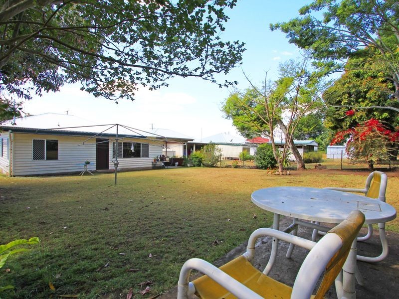 175 Glebe Road, Silkstone QLD 4304