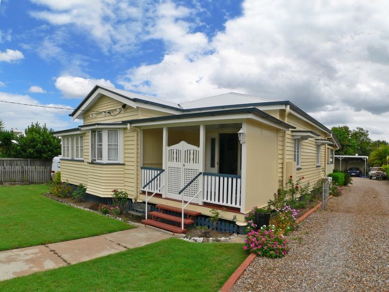 83 Cemetery Road, Raceview QLD 4305