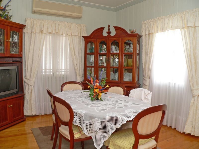 83 Cemetery Road, Raceview QLD 4305