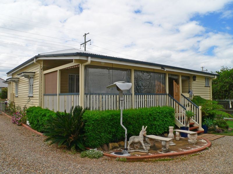 83 Cemetery Road, Raceview QLD 4305