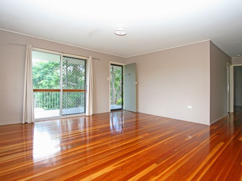 16 Reif Street, Flinders View QLD 4305