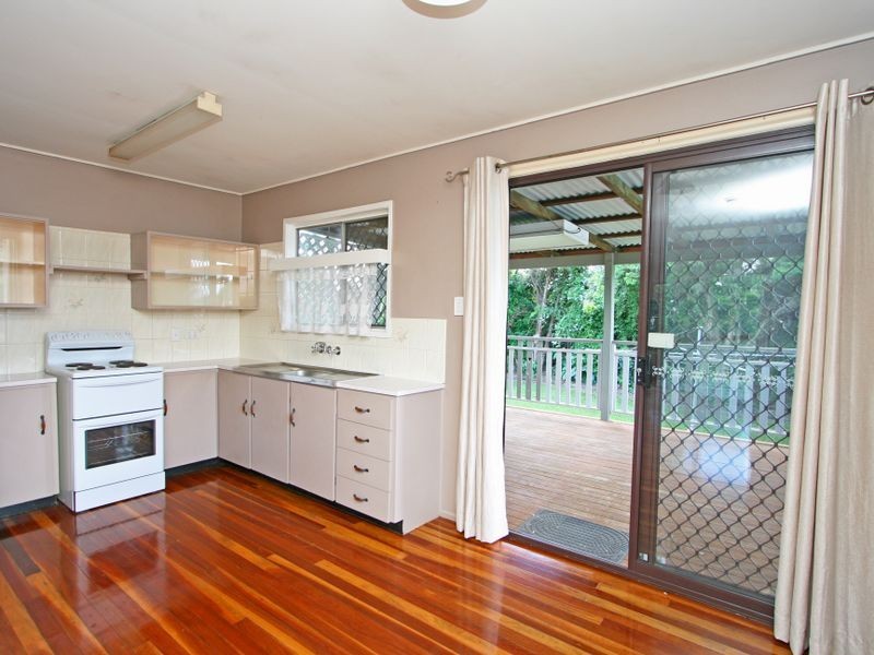 16 Reif Street, Flinders View QLD 4305