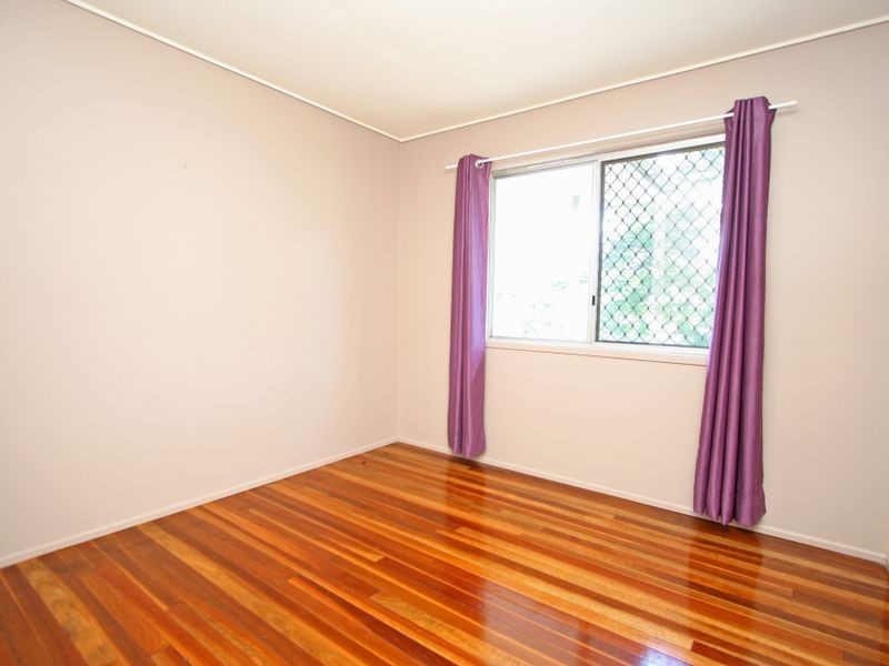 16 Reif Street, Flinders View QLD 4305