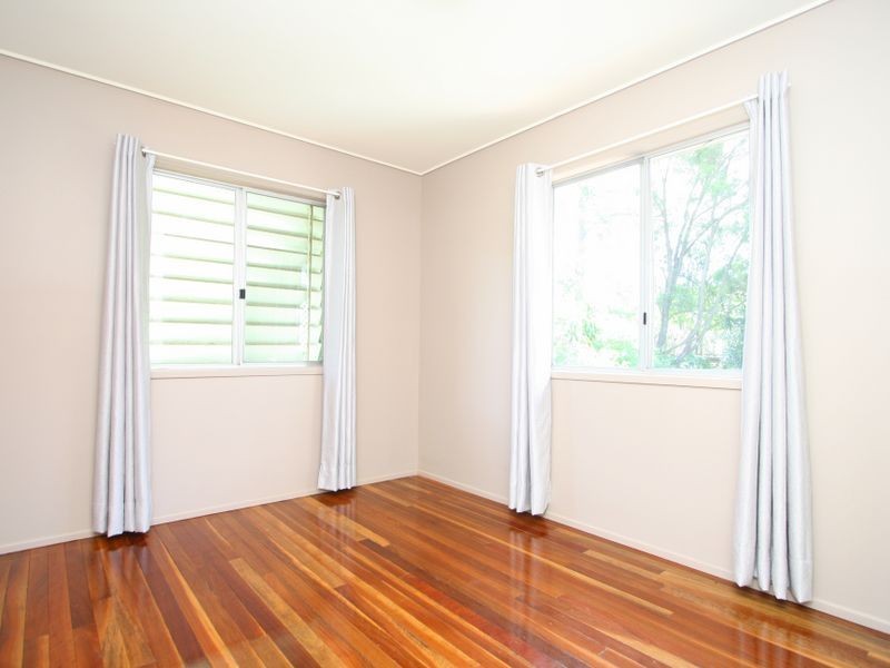 16 Reif Street, Flinders View QLD 4305