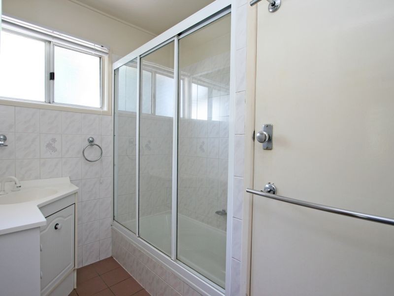 16 Reif Street, Flinders View QLD 4305