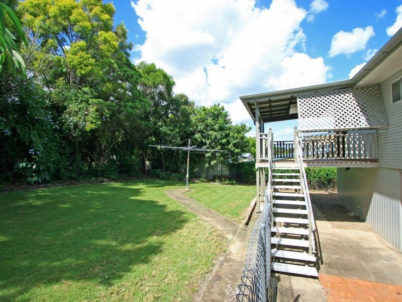 16 Reif Street, Flinders View QLD 4305