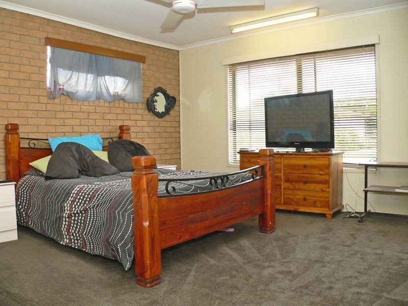45 Sydney Street, Brassall QLD 4305