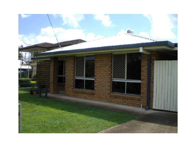 16 Pine Street, Flinders View QLD 4305